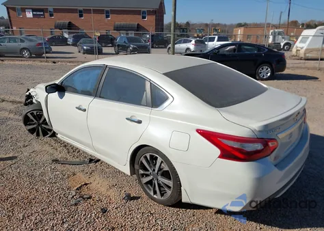 2016 Nissan Altima 3.5 Sr from USA, damaged, VIN 1N4BL3APXGC159152